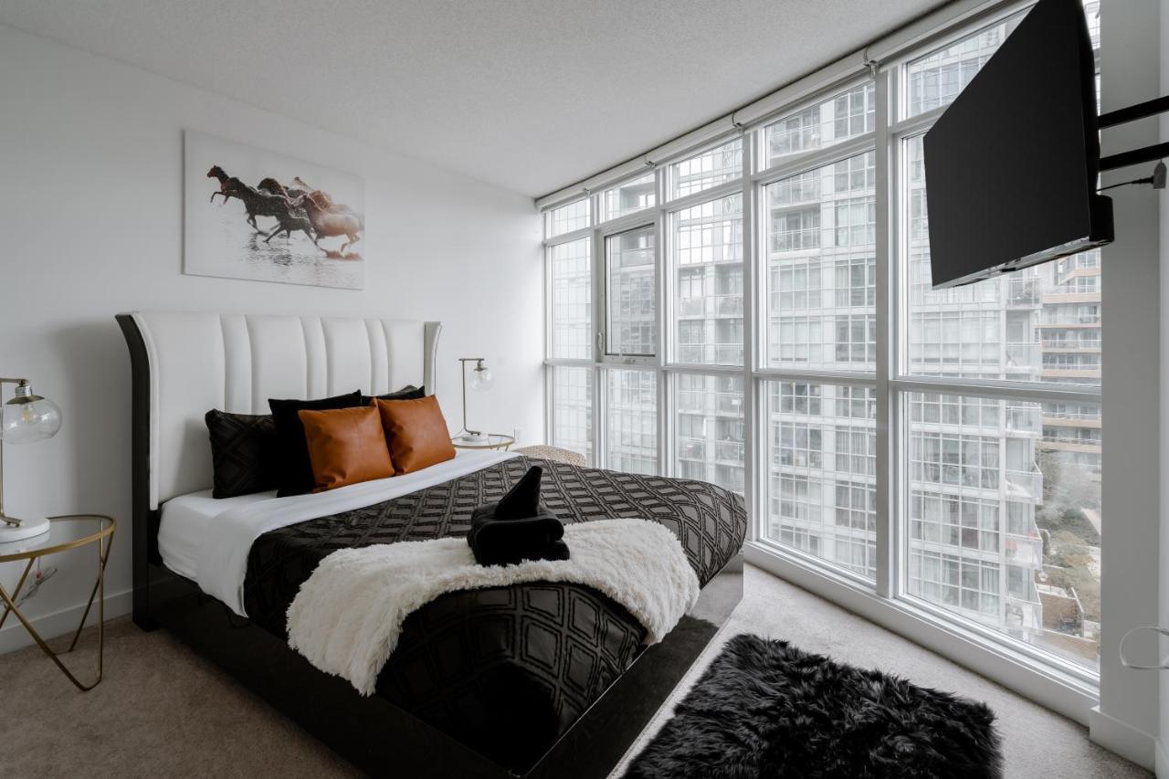 The Perfect Getaway Apartment Toronto Exterior photo