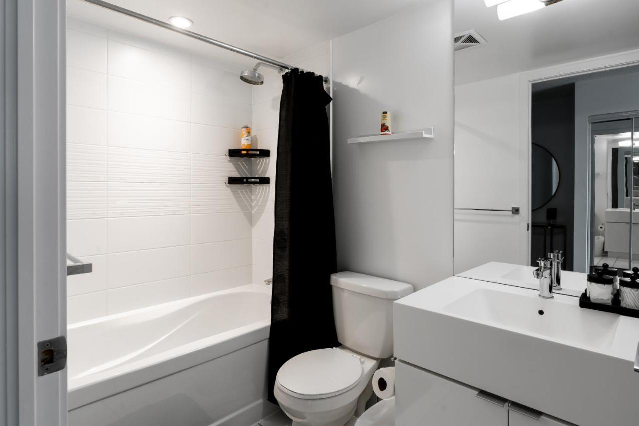 The Perfect Getaway Apartment Toronto Exterior photo