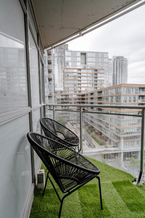 The Perfect Getaway Apartment Toronto Exterior photo
