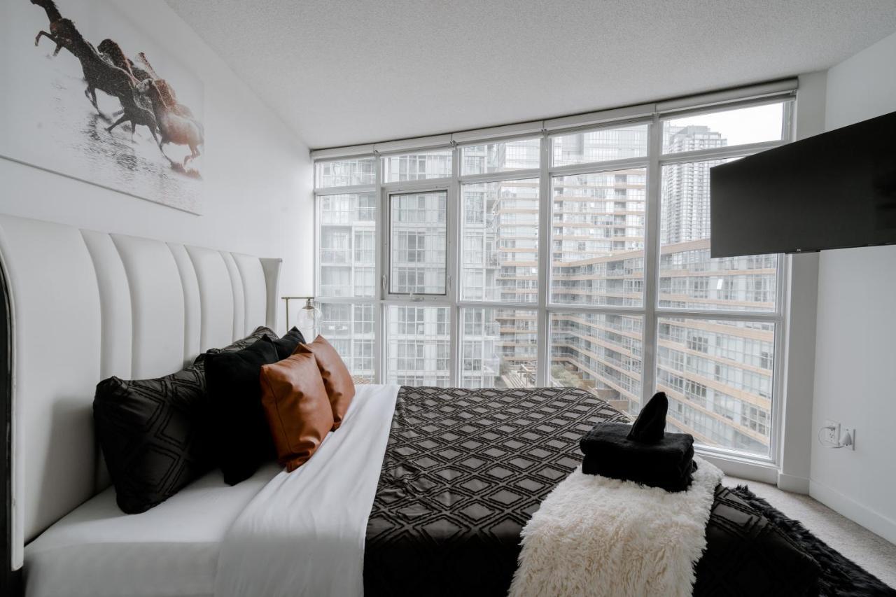The Perfect Getaway Apartment Toronto Exterior photo