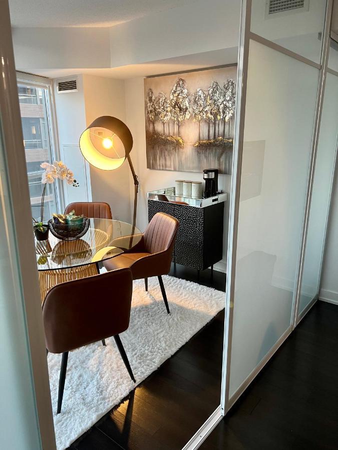 The Perfect Getaway Apartment Toronto Exterior photo